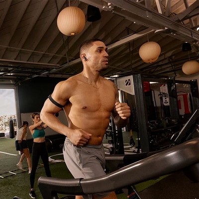 Ремешок на бицепс Whoop Coreknit Bicep 5.0/MG Royal Blue - фото 81018